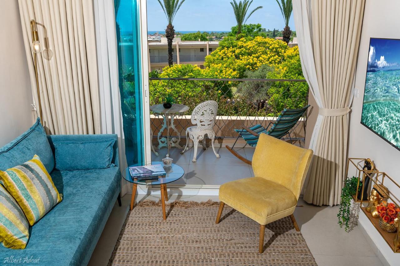 Mina'S Suites - קיסריה Exterior photo